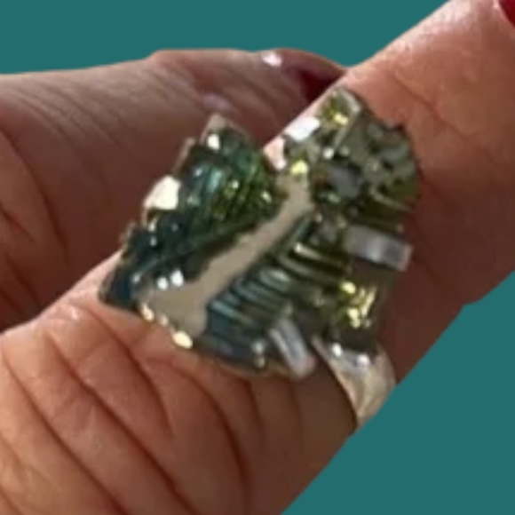 NWT Transformation Stone Bismuth Crystal Ring Sz 7.5 Aquarius - Picture 1 of 4